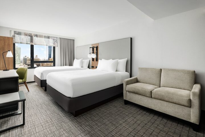 Room 10 of 34