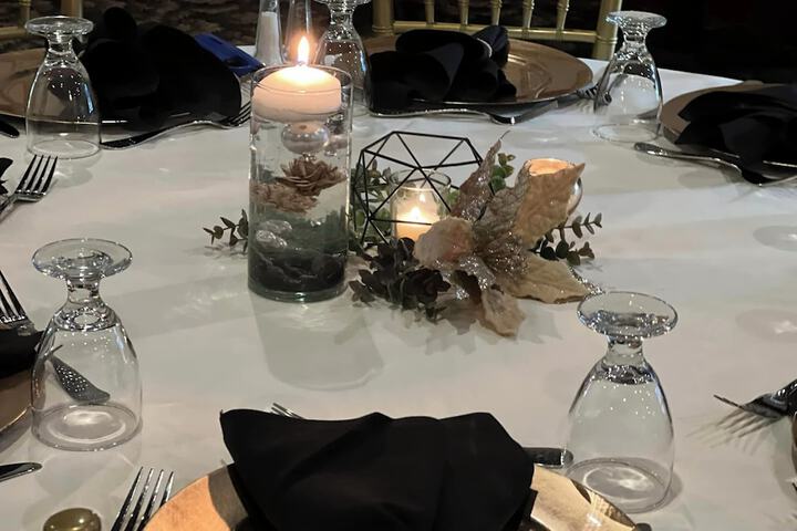 Ballroom/Hall 48 of 54