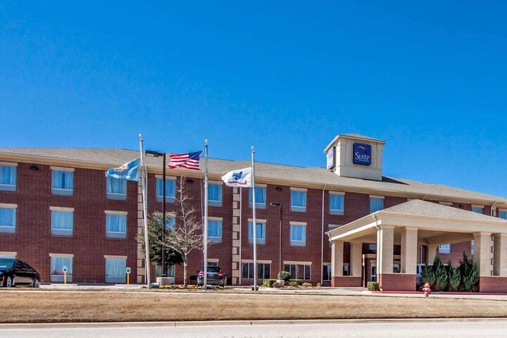 Hotel 4 of 57