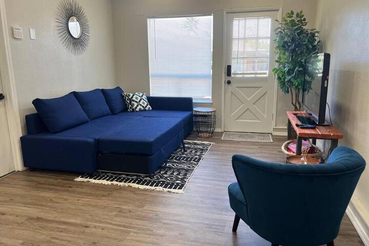 NEWPRIVATE* 2 / 1 Unit *CLOSE to JBLM and PLU*