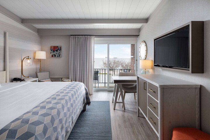 Howard Johnson by Wyndham Middletown Newport Area