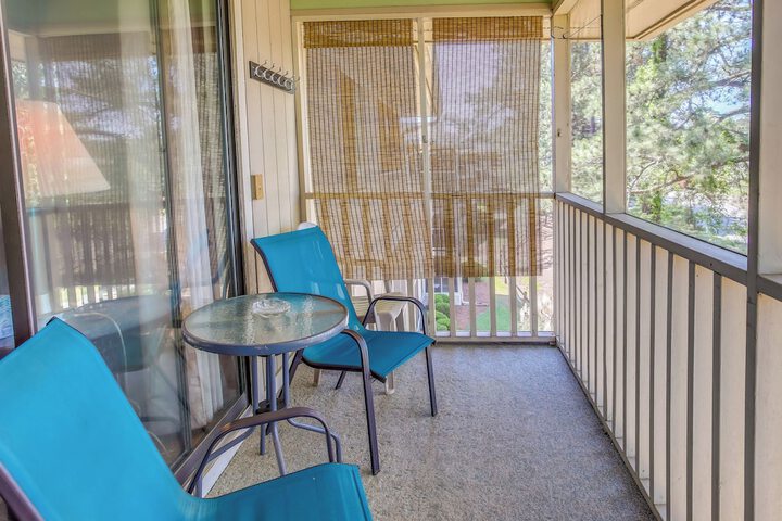 Little River Condo w / Community Pool & Hot Tub!