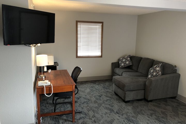 Room 28 of 52
