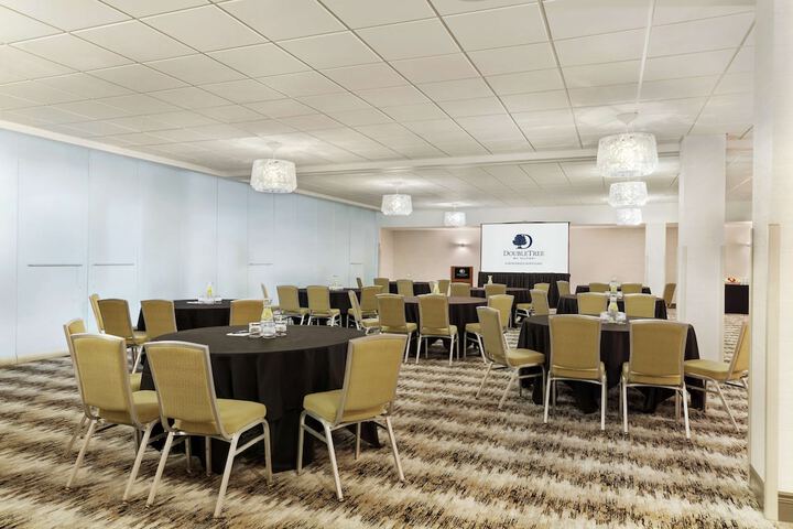 DoubleTree by Hilton Hotel Albuquerque