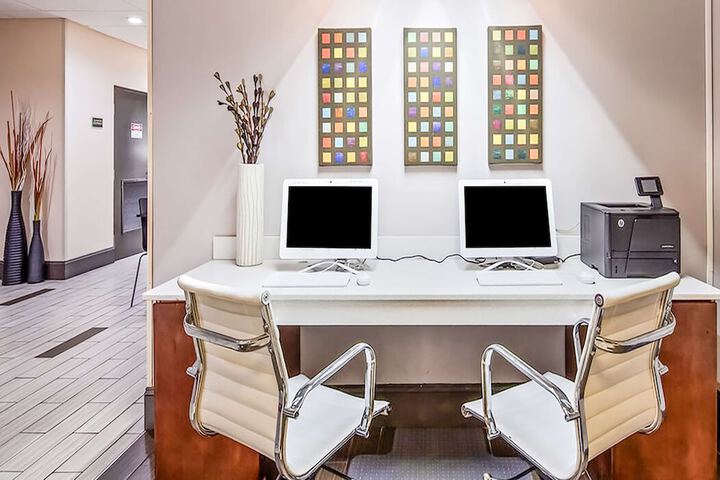 Business Center 19 of 19