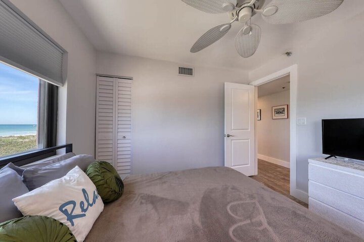 Room 48 of 106