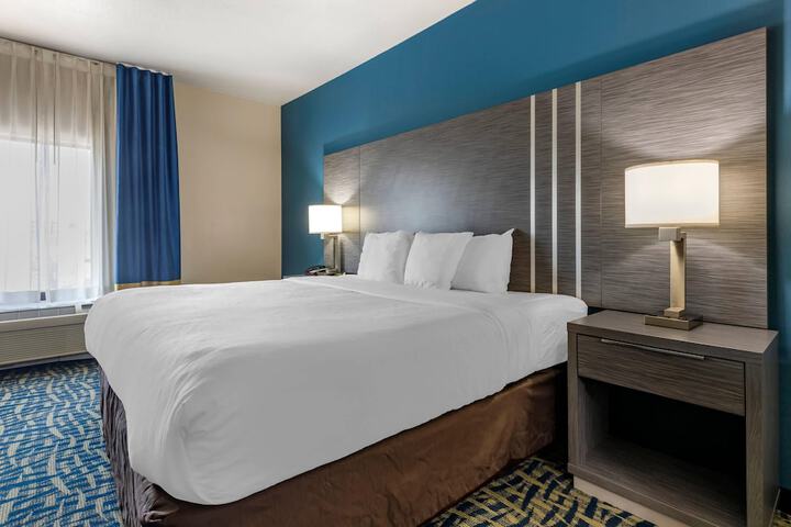 Comfort Inn & Suites Pauls Valley - City Lake