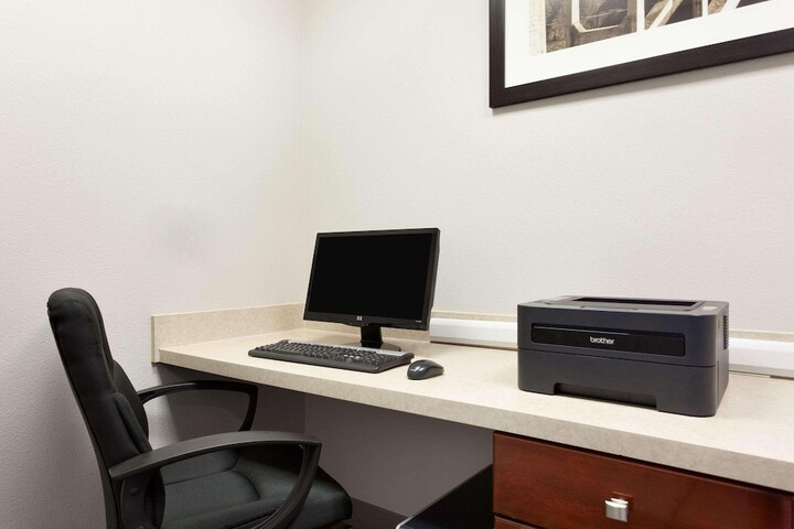 Business Center 15 of 15