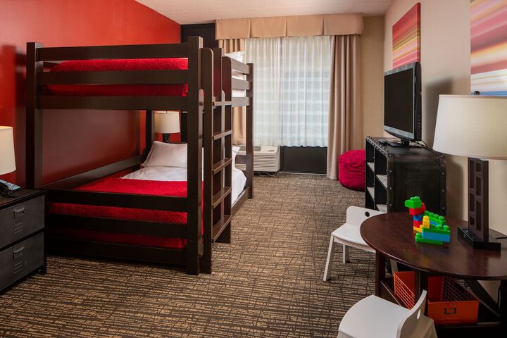 Room 26 of 61