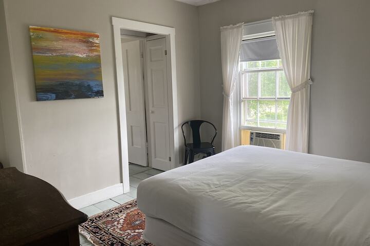 Room 148 of 294