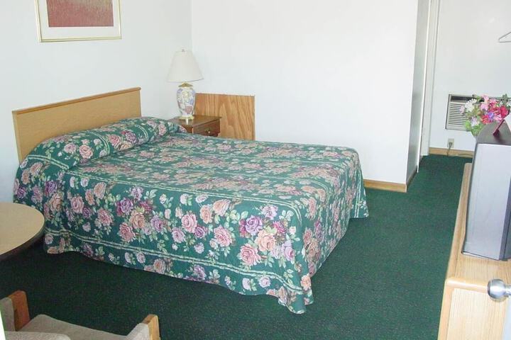 Room 16 of 19