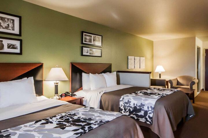 Sleep Inn & Suites Shamrock