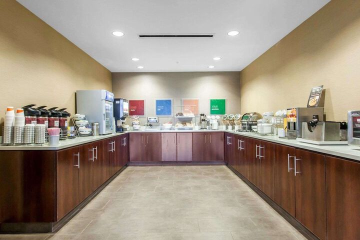 Comfort Suites Youngstown North