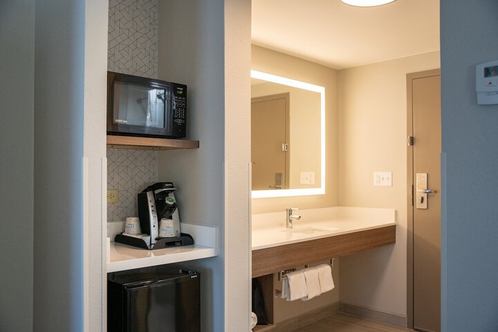 Holiday Inn Express Frazer - Malvern by IHG