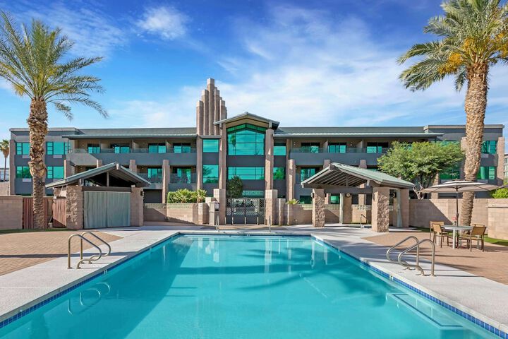 Pool 6 of 43