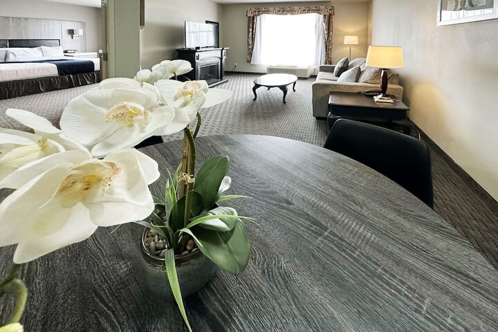 BayVue Hotel Resort and Suites