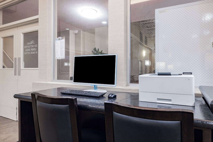 Business Center 55 of 56