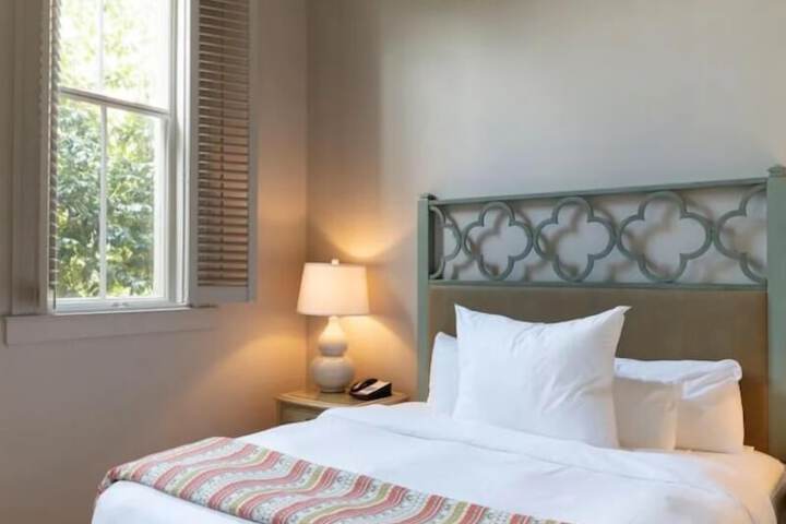 Room 15 of 29