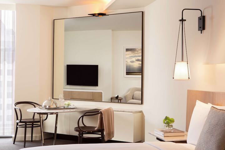 Room 58 of 122