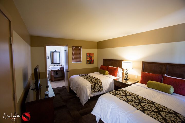 Carlton Oaks Lodge an Ascend Collection Hotel