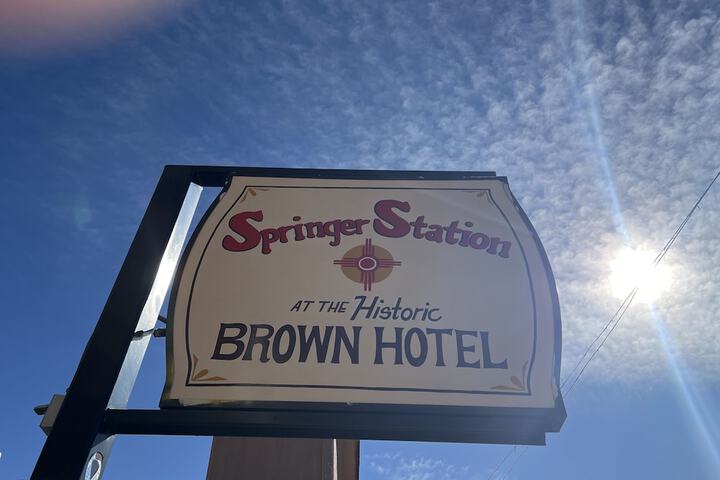 Hotel 5 of 104
