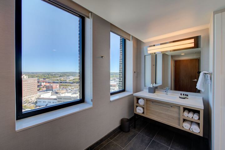 Threefoot Hotel Meridian, a Tribute Portfolio Hotel