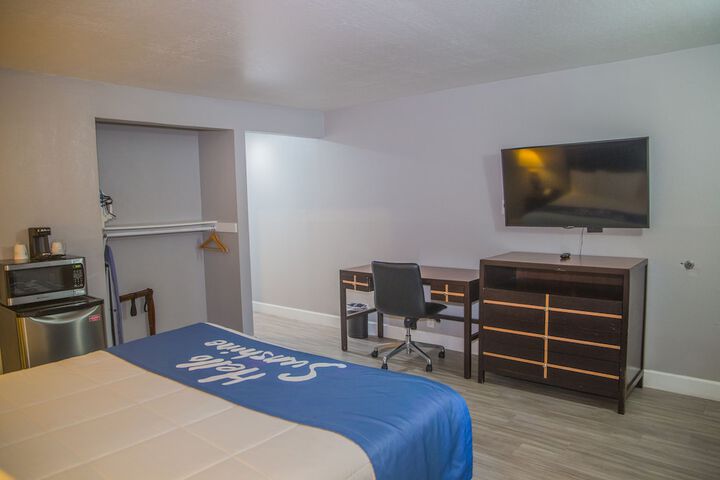 Room 32 of 51