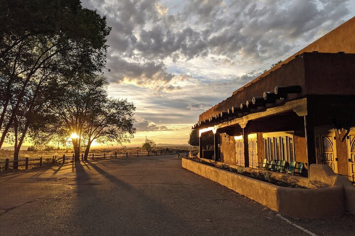 Sagebrush Inn & Suites