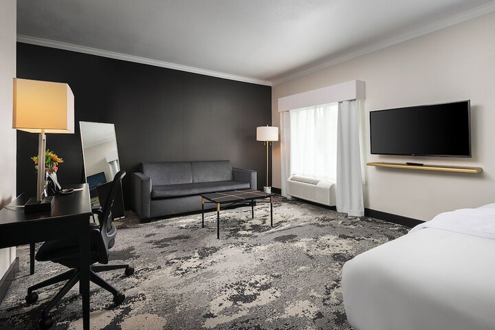 Room 40 of 91