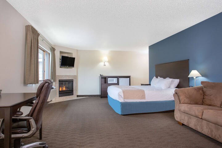 Room 6 of 26