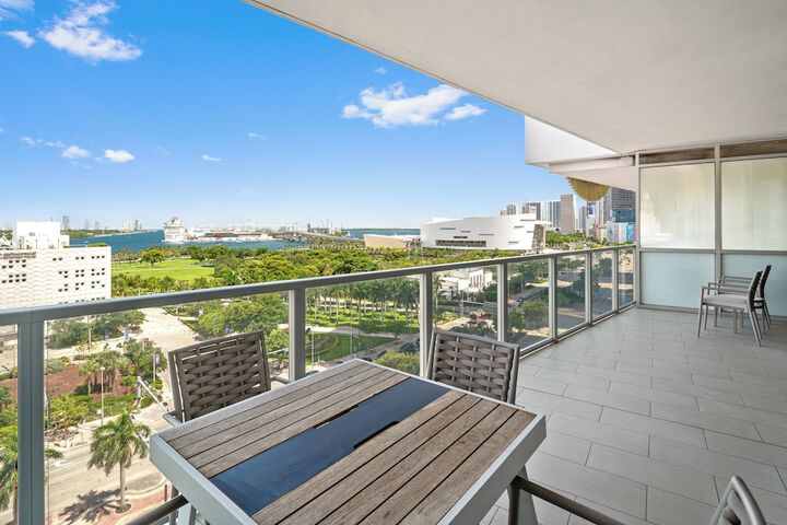 Terrace/Patio 104 of 112