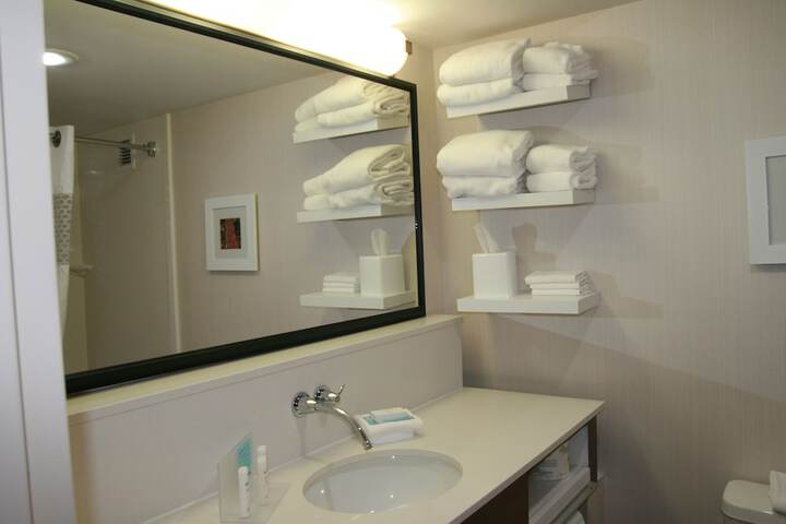 Room 34 of 96