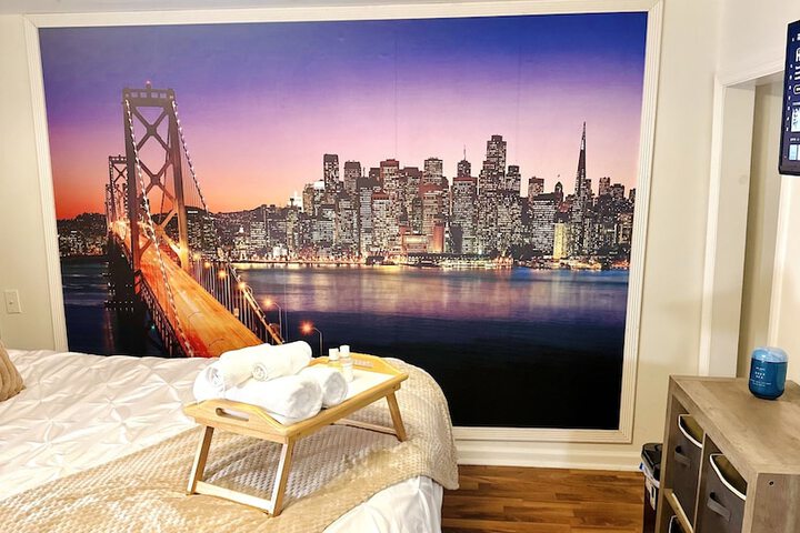 Room 32 of 51