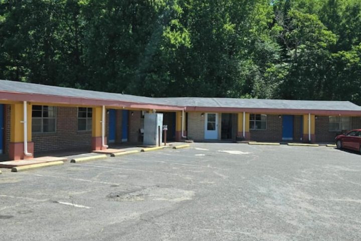 Lion Inn Albemarle by Hotel O Near US 52