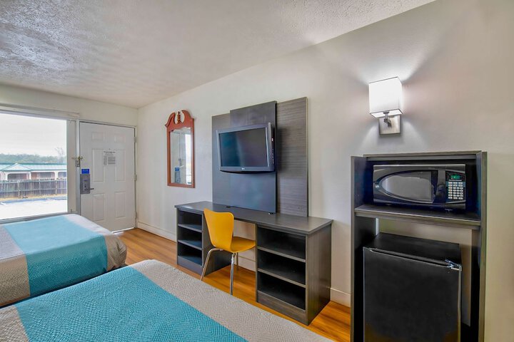 Room 21 of 27