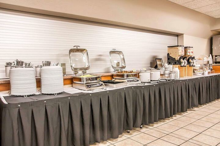 Sleep Inn & Suites Conference Center and Water Park
