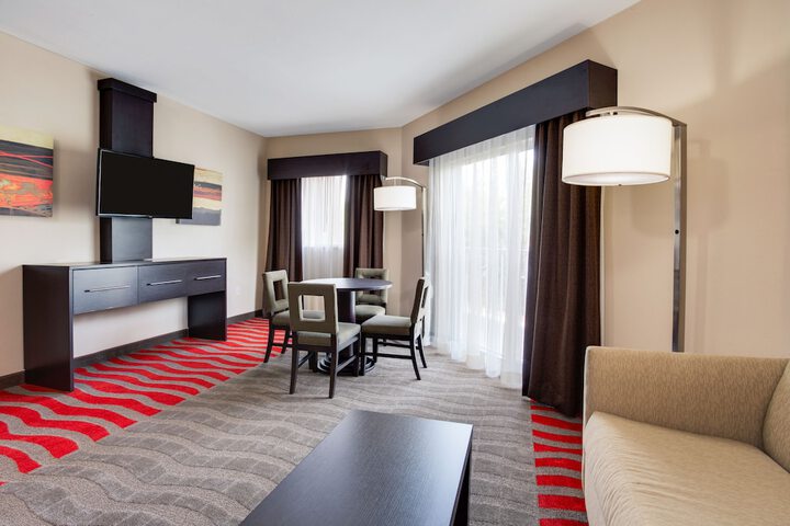 Room 36 of 62