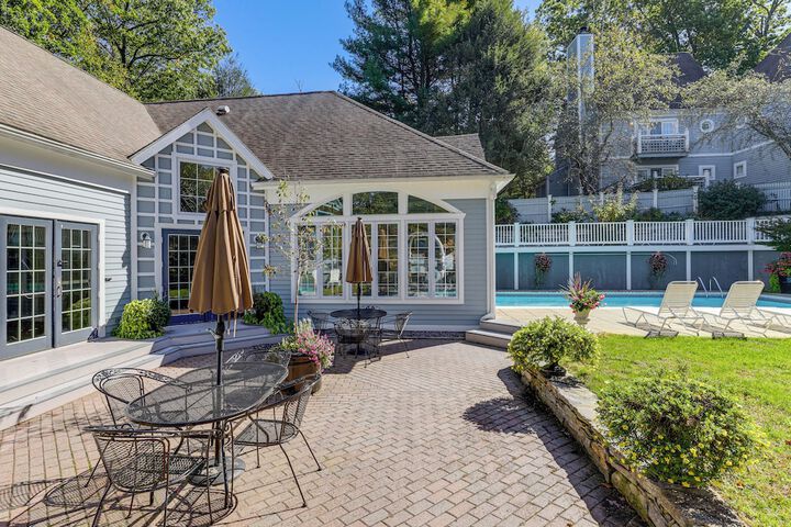 Norwich Vacation Rental w / Golf Course Views!