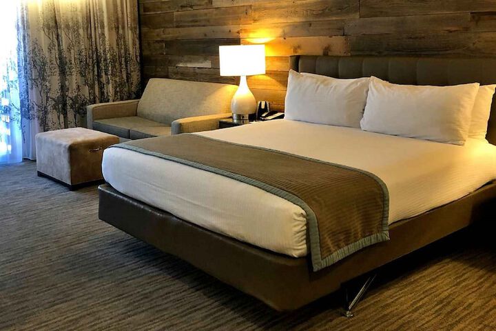 Hotel Azure