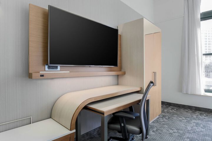 Room 14 of 39