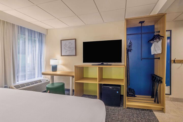 Spark by Hilton Clarks Summit