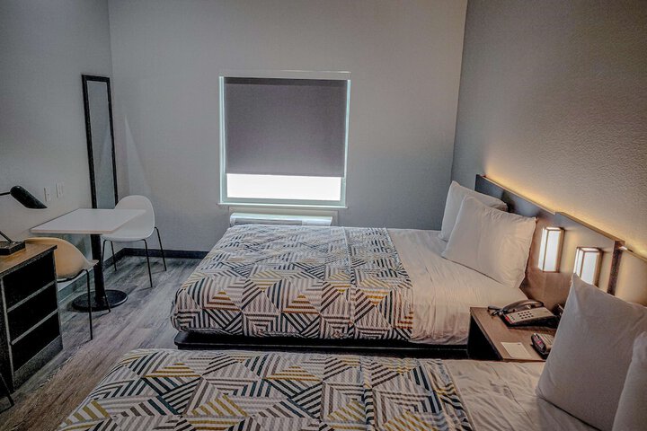 Room 35 of 52