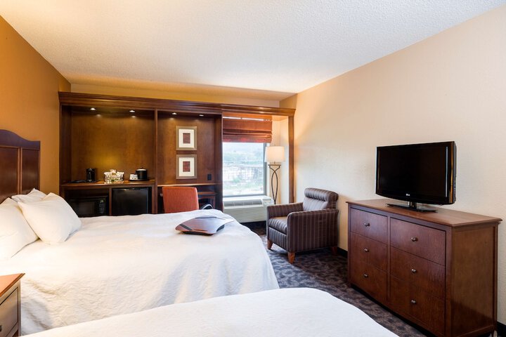 Room 21 of 34