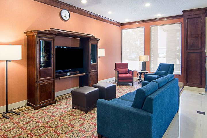 Hotel Interior 12 of 32