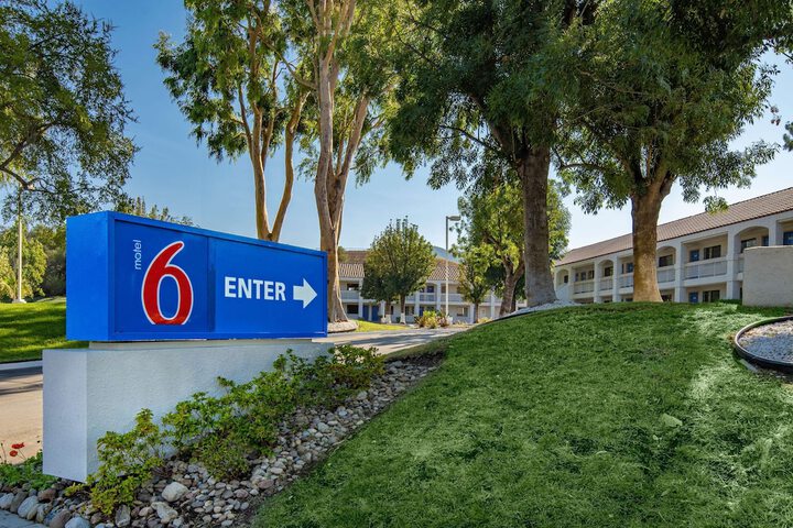 Motel 6 Thousand Oaks CA
