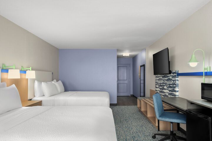 Garner Hotel Madison Huntsville Airport by IHG