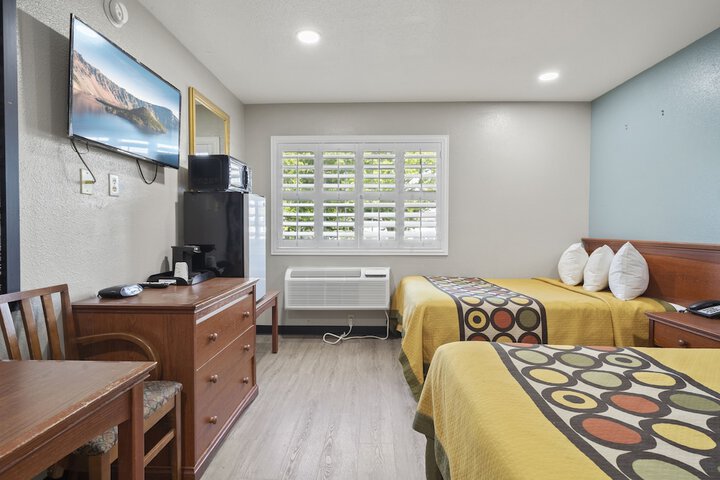 Room 21 of 22