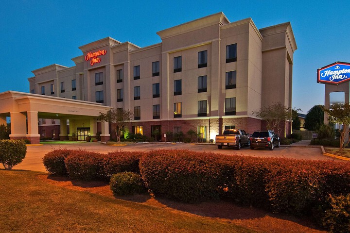 Hotel 2 of 48