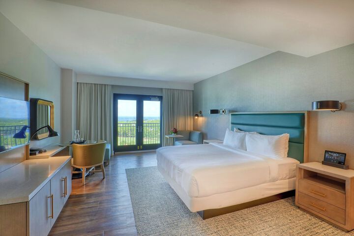 Hotel Effie Sandestin Autograph Collection