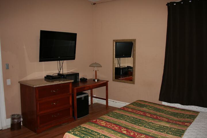 Room 42 of 82